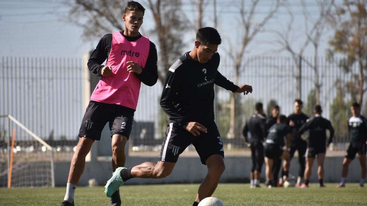 El Lobo entrenó en el Predio de cara al choque ante Nueva Chicago. El Lobo entrenó en el Predio de cara al choque ante Nueva Chicago.