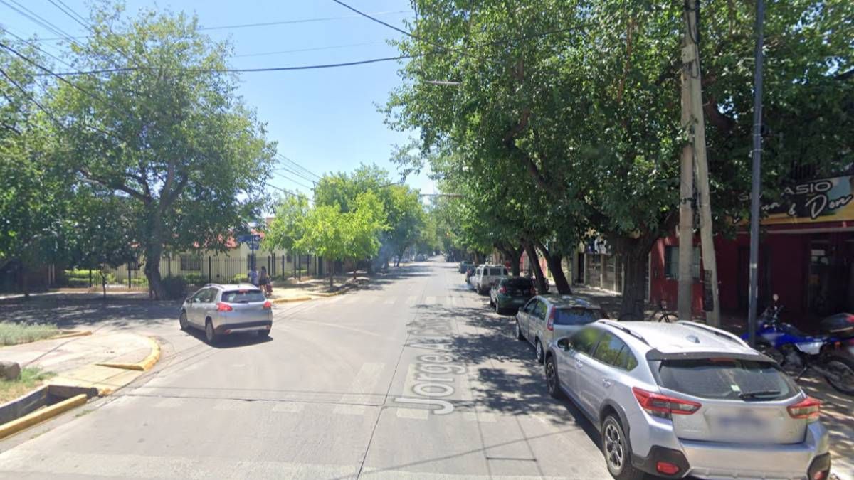 El robo ocurrió en una zona muy comercial y concurrida de la Sexta Sección