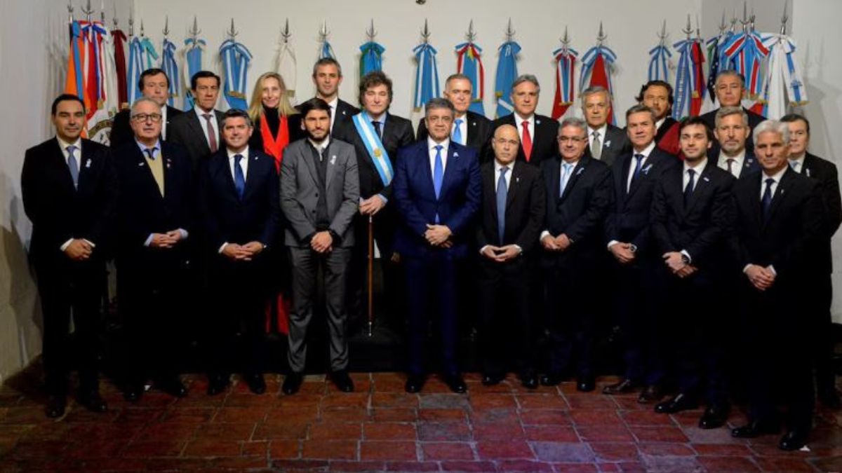 Los gobernadores dialoguistas en el Consejo de Mayo, del que Alfredo Cornejo es el presidente. Sin embargo, este jueves será Hebe Casado quien represente a la provincia en el encuentro.