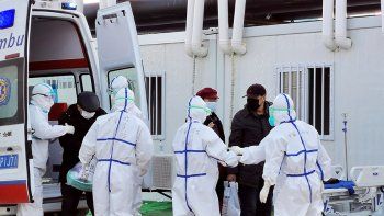 Los 8 argentinos evacuados de Wuhan están en Ucrania y quedarán en cuarentena