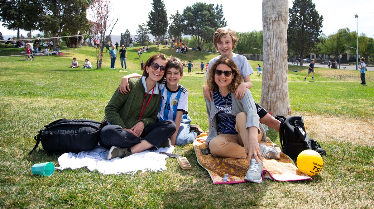Federica Marnetti y Cristina Giarratana asistieron junto a sus pequeños Santiago e Ian. Federica Marnetti y Cristina Giarratana asistieron junto a sus pequeños Santiago e Ian. 