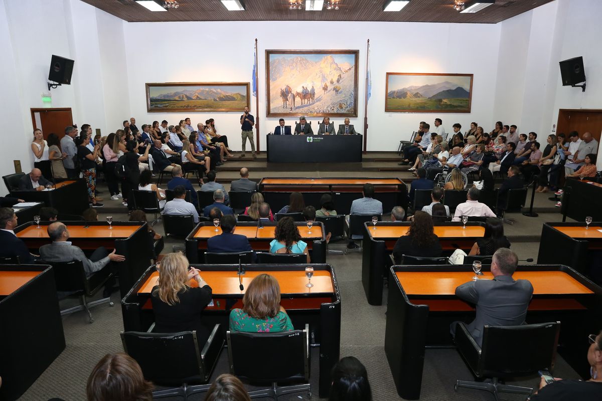 Los concejales de la Ciudad de Mendoza ya tienen en sus manos el proyecto del intendente para desalentar los 