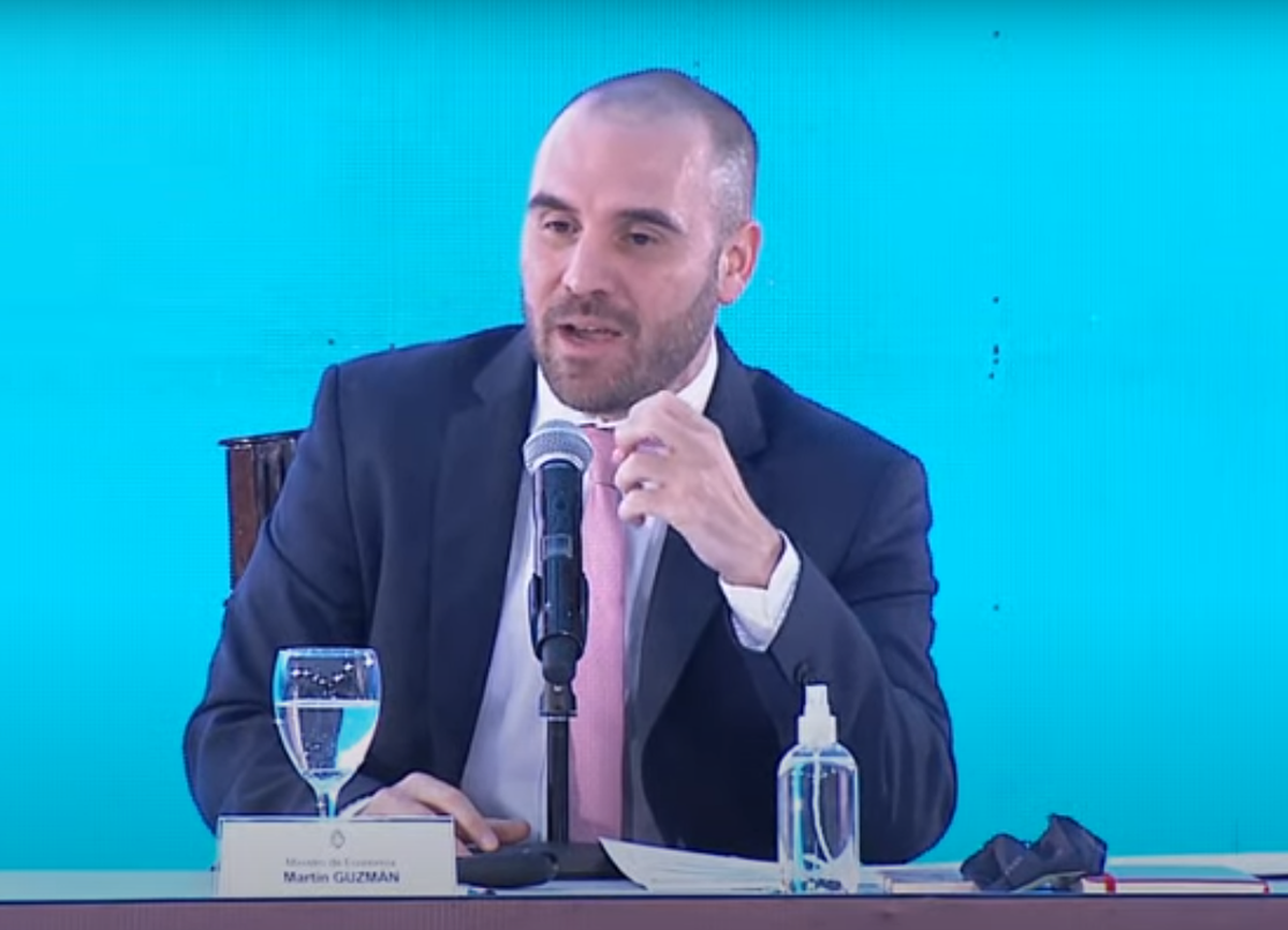 El Ministro de Econom&iacute;a Mart&iacute;n Guzm&aacute;n durante la exposici&oacute;n que hizo esta semana.&nbsp;