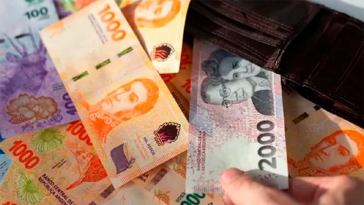 Confirmaron AUMENTO del 12% y un BONO para estos trabajadores: el básico superó los $400.000