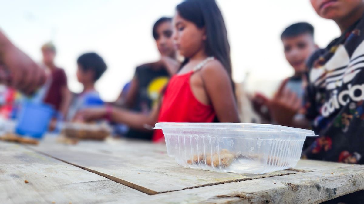 El comedor Horneritos funcionaba martes y jueves, y preparaban más de 700 kilos de comida.