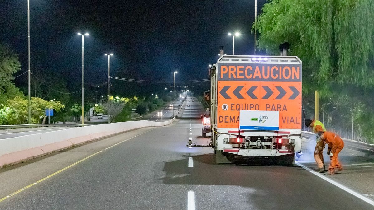 Maipú implementó el proyecto Senda Segura para regular el caos vehicular. Maipú implementó el proyecto Senda Segura para regular el caos vehicular.