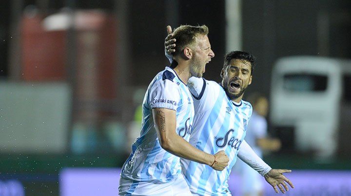 Tras la suspensión por lluvia, el Decano cierra la fecha ante Unión