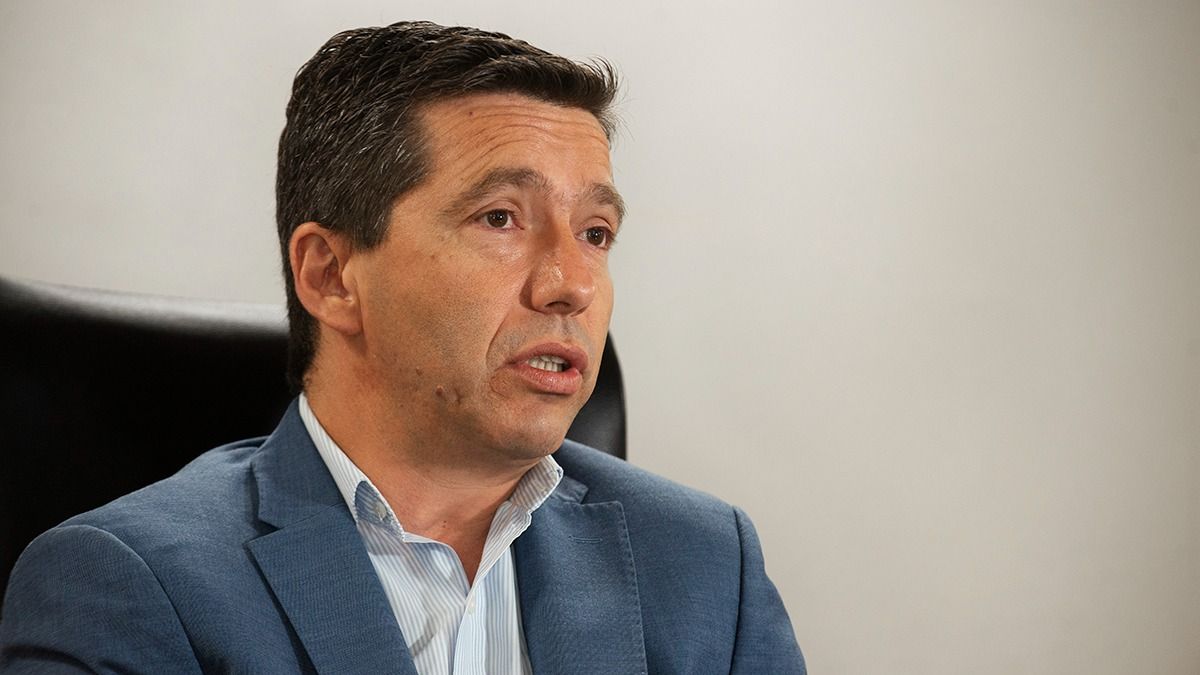 Lombardi, uno de los dirigentes que representarán a Lo Presti en la mesa de transición. Lombardi, uno de los dirigentes que representan a Lo Presti en la mesa de transición.