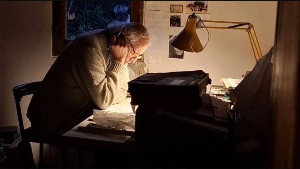 Vicente Armando presenta dos nuevos libros y confirma una obra donde la poesía es destino