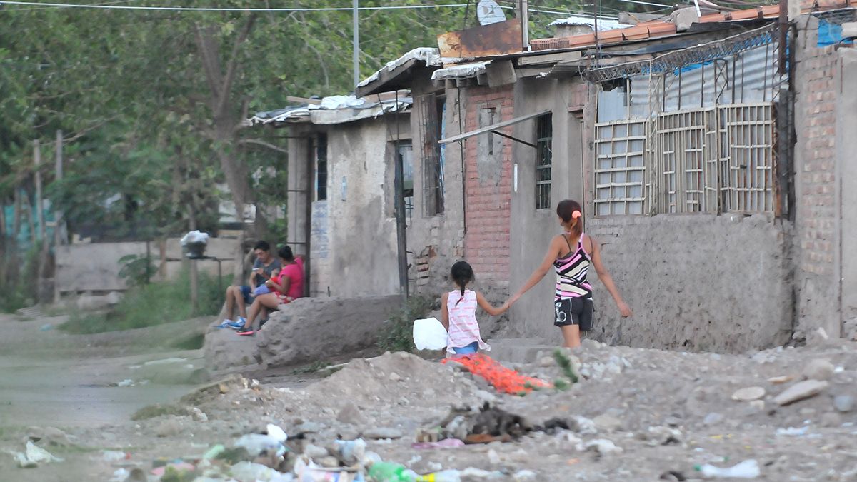 Casi 9 millones de niños y niñas viven en condiciones extremas en Argentina.