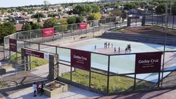 Valentino Zani se golpeó durante el partido de futsal entre Goretti y Llaver en Godoy Cruz. Valentino Zani se golpeó durante el partido de futsal entre Goretti y Llaver en Godoy Cruz.