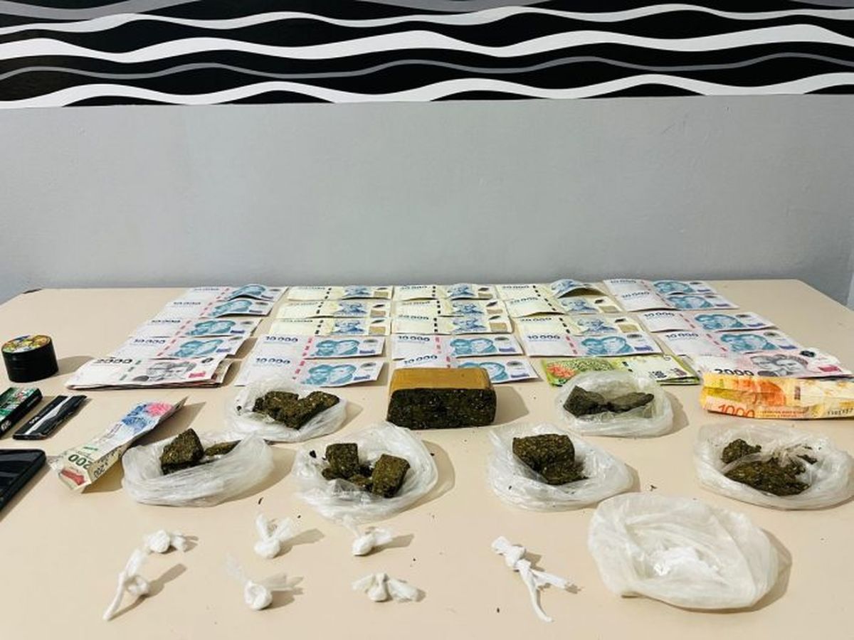 Tras la detención de Cabello, desde el Ministerio de Seguridad enviaron una foto de lo que la Policía secuestró en su vivienda. Tras la detención de Cabello, desde el Ministerio de Seguridad enviaron una foto de lo que la Policía secuestró en su vivienda.