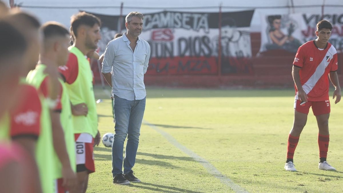 Juan Manuel Sara tuvo pocos días de trabajo previo al choque ante San Martín de San Juan. Juan Manuel Sara tuvo pocos días de trabajo previo al choque ante San Martín de San Juan.