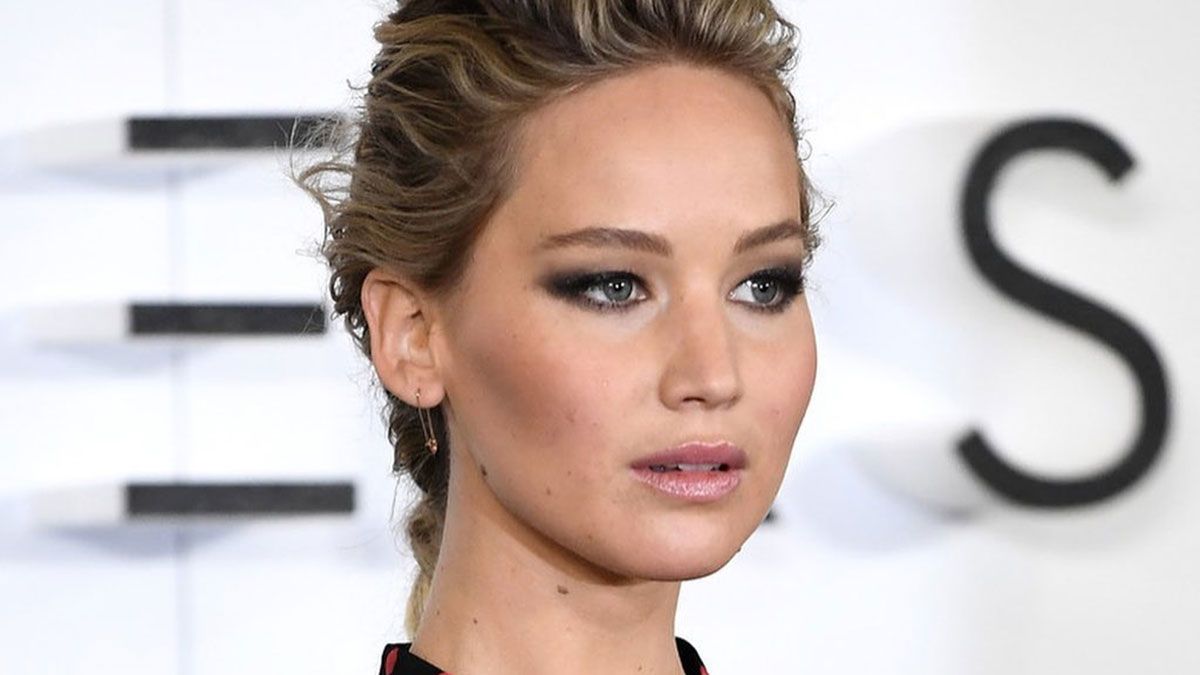 Jennifer Lawrence está embarazada y espera su primer bebé