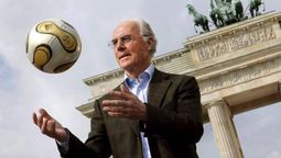 Franz Beckenbauer fue uno de los mejores futbolistas de la historia
