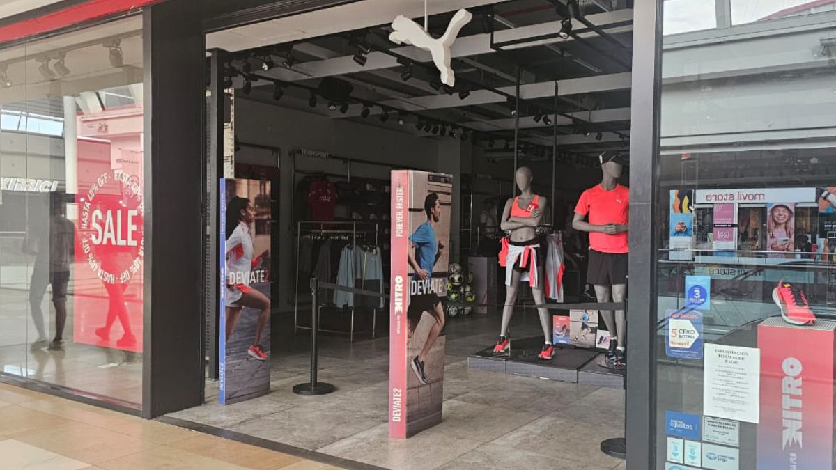 Así lucía uno de los locales del Shopping en horas de la siesta. Muchos cerraron sus puertas durante varias horas por estar sin luz. Así lucía uno de los locales del Shopping en horas de la siesta. Muchos cerraron sus puertas durante varias horas por estar sin luz.