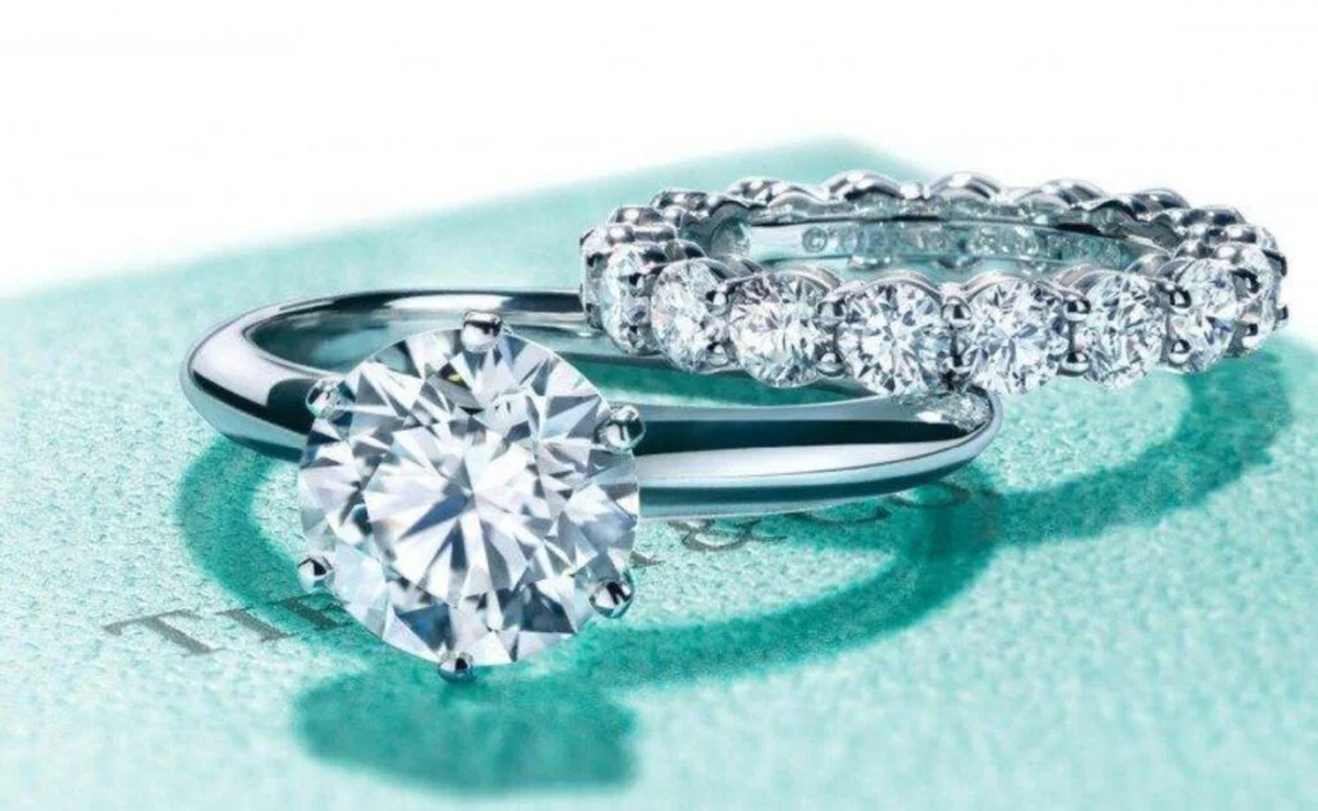 Aprovecha a conseguir el mismo anillo de la aclamada marca. Aprovecha a conseguir el mismo anillo de la aclamada marca. 