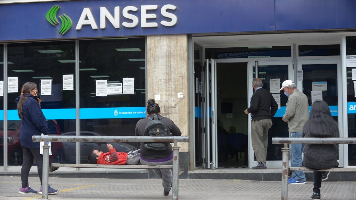ANSES: pago único a personas con trabajo en blanco