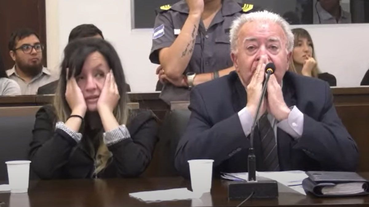 En los alegatos de cierre, Karen Oviedo se agarraba la cara al escuchar los argumentos en su contra por parte de la Fiscalía de Homicidios.
