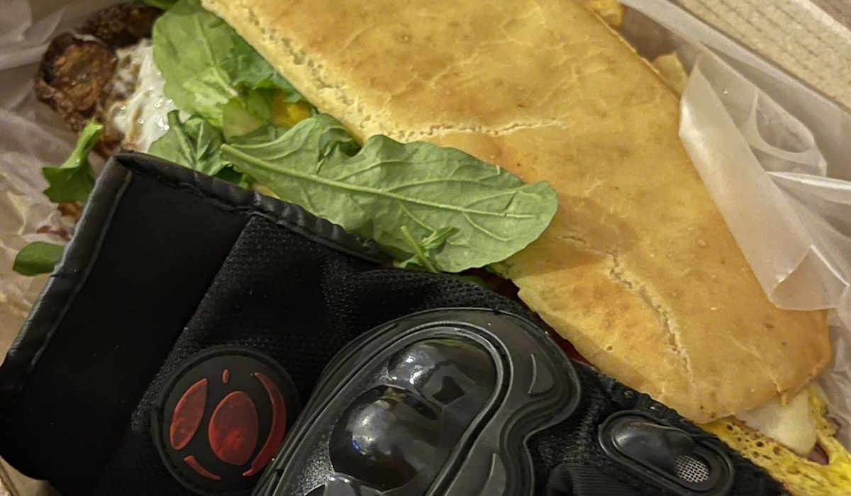 En Mendoza: pidió un lomo por Pedidos Ya y se topó con una 