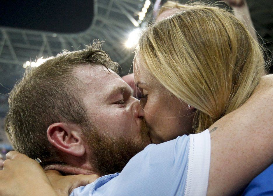 La chica del beso que dio la vuelta al mundo