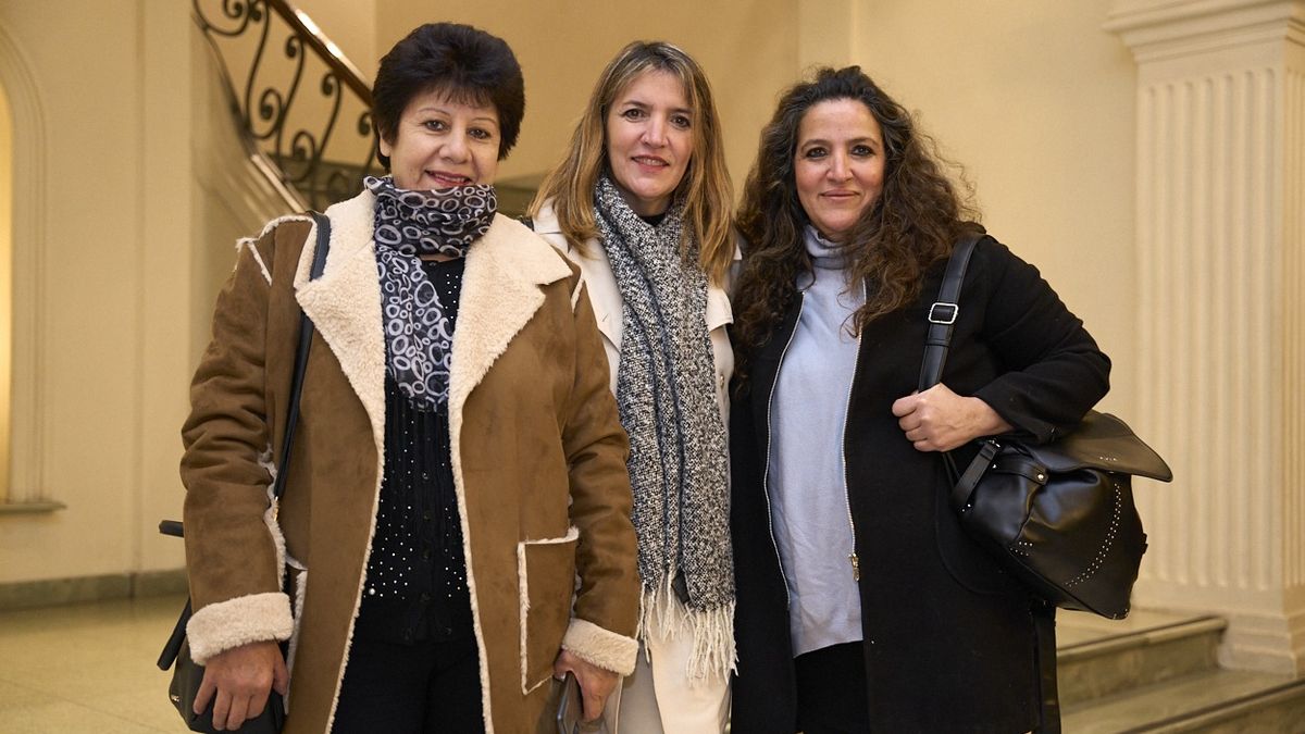 Amantes del tango, Teresa Obando, Patricia Rucci y Marta Rucci no iban a perderse el estreno del musical de Canci. Amantes del tango, Teresa Obando, Patricia Rucci y Marta Rucci no iban a perderse el estreno del musical de Canci.