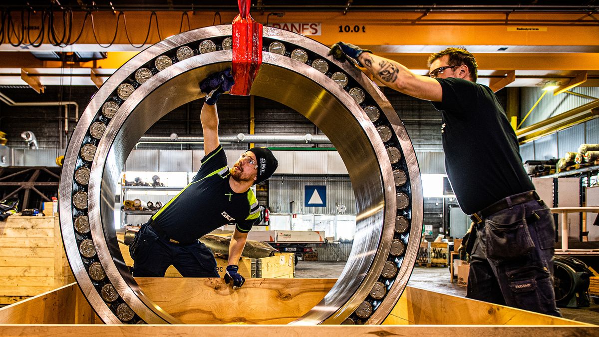 Cuando una empresa cierra sus puertas, cae el negocio pero el capital se reconfigura para ir a lugares que sean eficientes, tanto en lo que producen como en la gestión del mismo. Cuando una empresa cierra sus puertas, cae el negocio pero el capital se reconfigura para ir a lugares que sean eficientes, tanto en lo que producen como en la gestión del mismo.