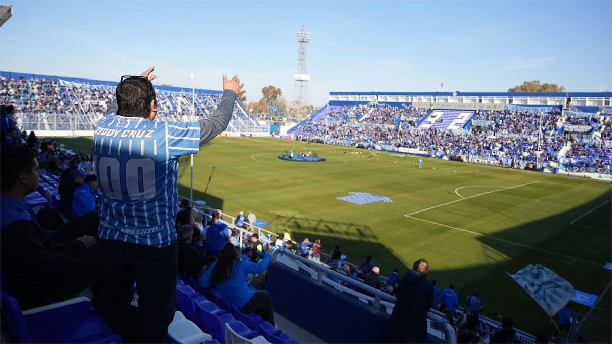 Godoy Cruz quiere jugar con Mineiro en el Feliciano Gambarte.
