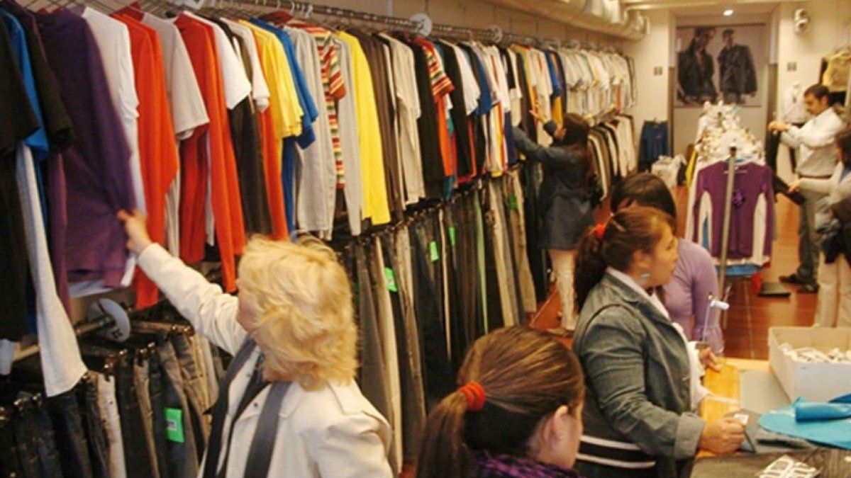 Uno de los mayores aumentos se registró en la categoría de Indumentaria, impulsado por el día del padre.