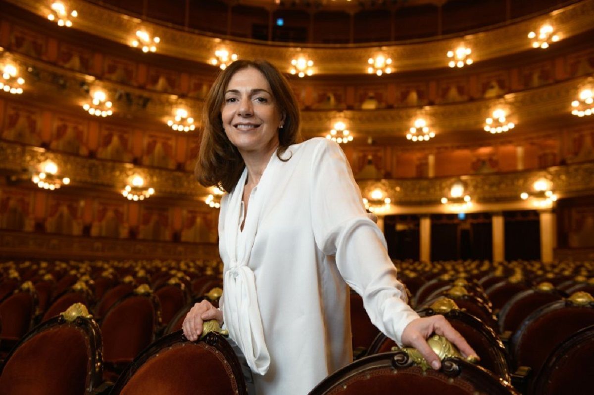 La soprano mendocina Verónica Cangemi replicará su Ópera Studio en el Teatro Colón. La soprano mendocina Verónica Cangemi replicará su Ópera Studio en el Teatro Colón.