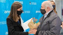 Bono a jubilados: quiénes cobrarán $32.357