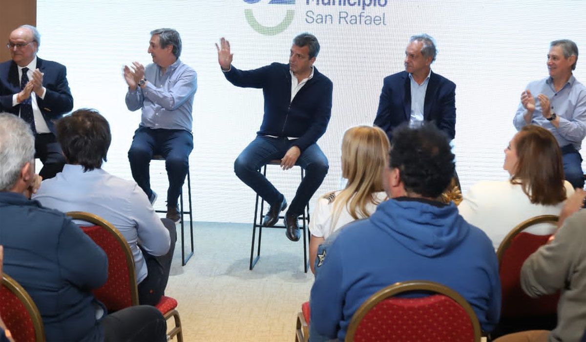 Sergio Massa se reunió con empresarios y productores en San Rafael, Mendoza.