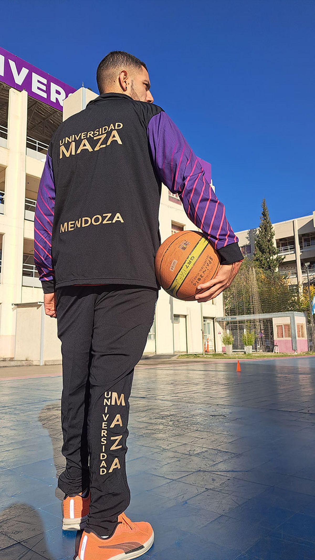 La carrera de Educación Física en la Universidad Maza.