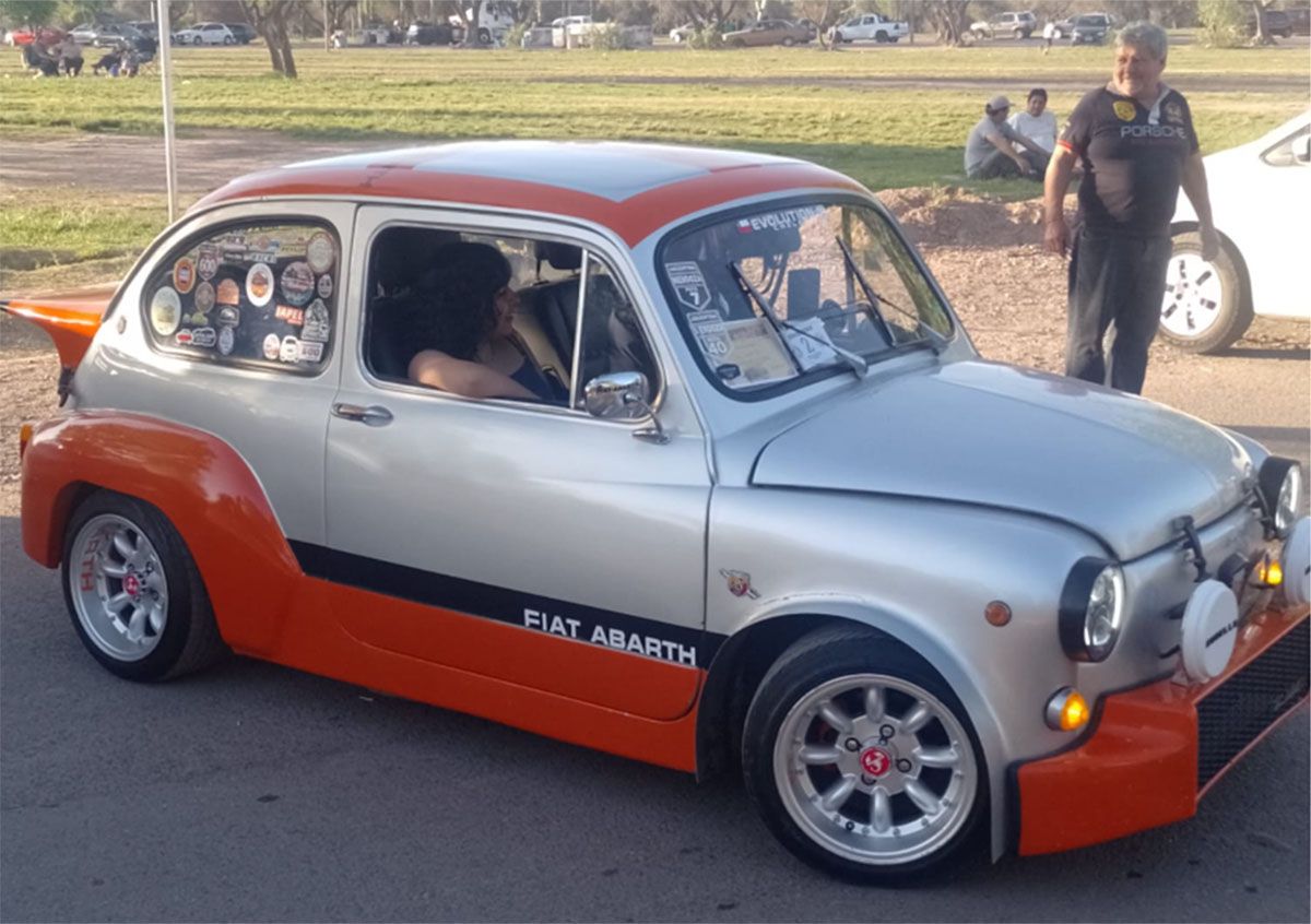 Los modelos deportivos de Fiat 600 fueron muy admirados. Los modelos deportivos de Fiat 600 fueron muy admirados. 