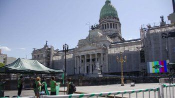 Aborto legal: dictamen favorable por 77 votos contra 30