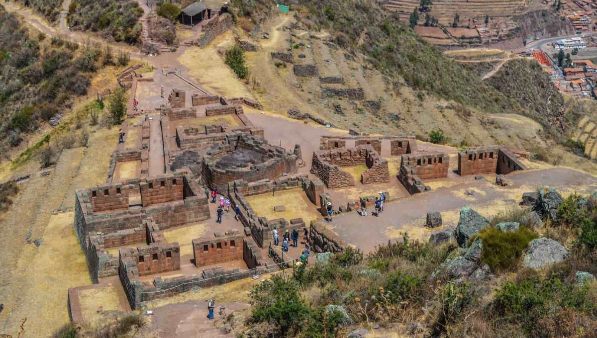 Expertos en arqueología confirman la razón que llevó a los humanos a construir casas cuadradas