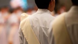 Demandó a la Iglesia por culpa de un diácono infiel y ahora fue a la Corte nacional. Demandó a la Iglesia por culpa de un diácono infiel y ahora fue a la Corte nacional.