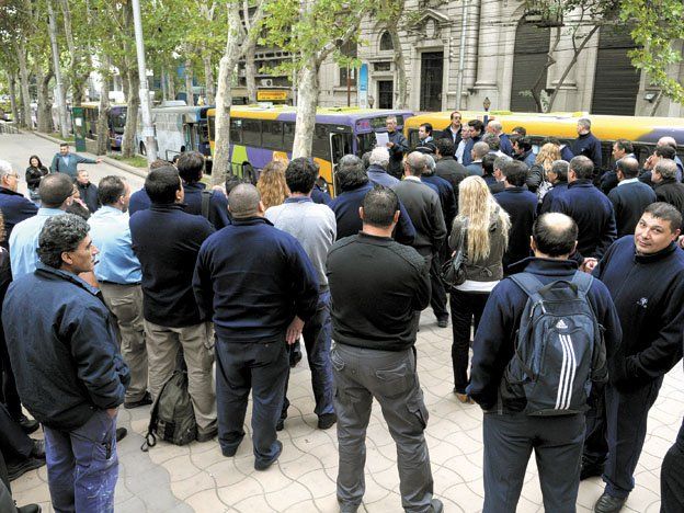El Gobierno espera una contraoferta del SUTE y siguen abiertos varios conflictos gremiales