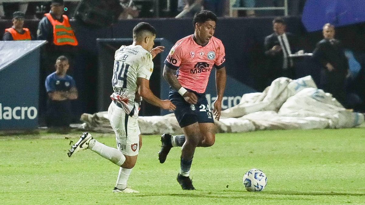 Indpendiente Rivadavia sumó tres puntos valiosos ante San Lorenzo. Indpendiente Rivadavia sumó tres puntos valiosos ante San Lorenzo.