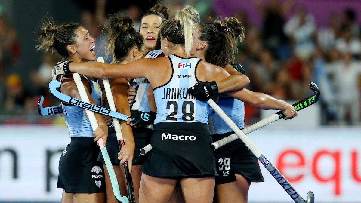 Las Leonas tienen cita con Inglaterra en el Mundial, donde buscarán vencerlas y avanzar a las semifinales.