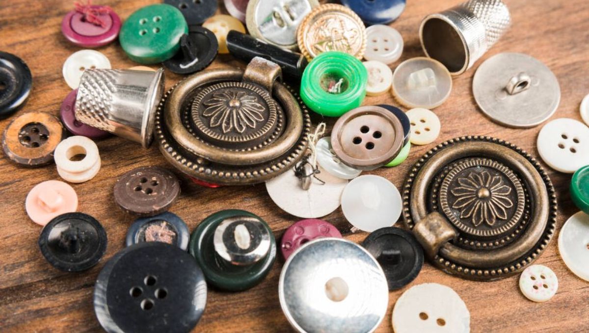 Reutiliza todos los botones que tienes sin usar y crea esta hermosa idea decorativa