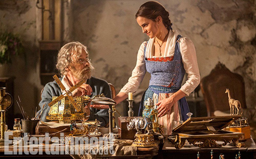 La Bella y la Bestia: Emma Watson, Luke Evans, Dan Stevens en las imágenes de la película