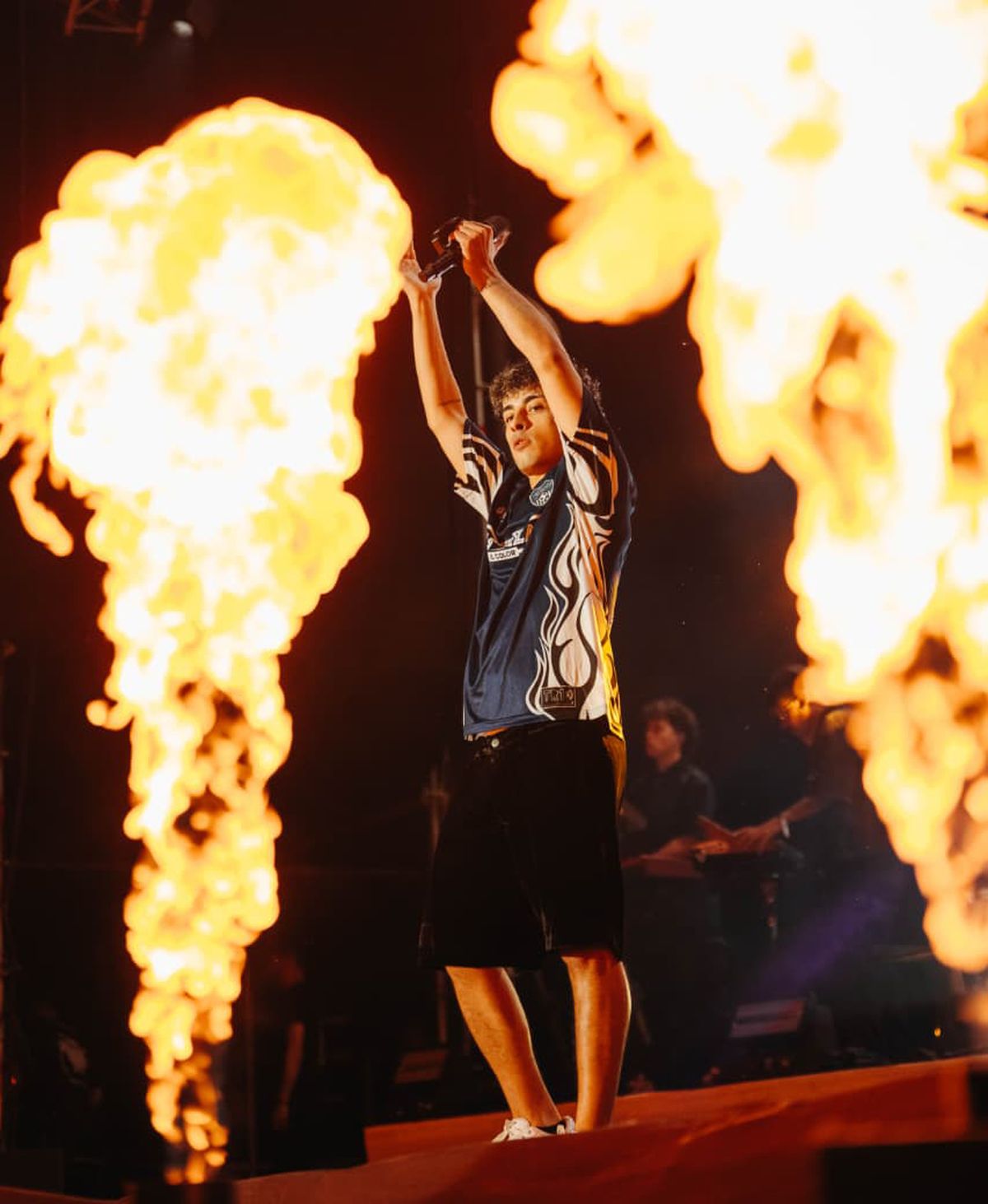 Trueno. De lo más enérgico en el Festival Montaña. Trueno. De lo más enérgico en el Festival Montaña.