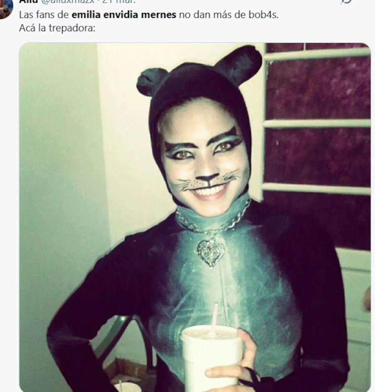 El apodo de los seguidores a Emilia Mernes. El apodo de los seguidores a Emilia Mernes.