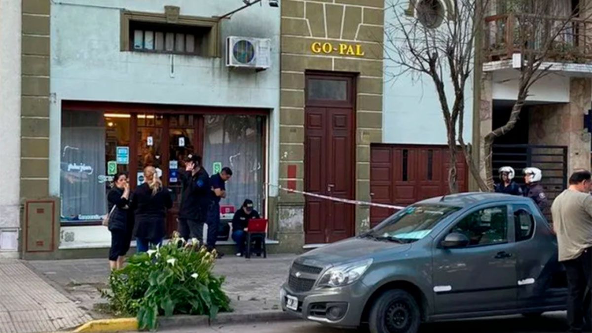 La ciudad bonaerense de Balcarce no sale del estupor por el caso del hombre que mató a su hijo y se suicidó.