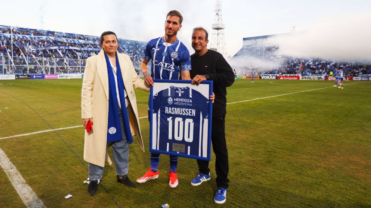 El Club Godoy Cruz Antonio Tomba homenajeó a uno de sus jugadores emblemáticos: Federico Rasmussen