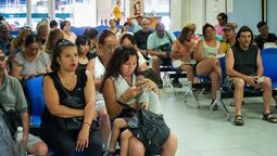 AUH de ANSES para DNI terminado en 3: fecha confirmada de cobro en agosto y montos con aumento