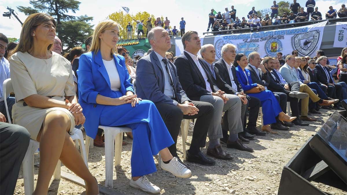 La senadora Anabel Fernández Sagasti recordó que la recuperación del tren arrancó en la última gestión de Cristina Kirchner.