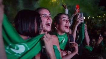 Promulgan la legalización del aborto con un acto en el Museo del Bicentenario
