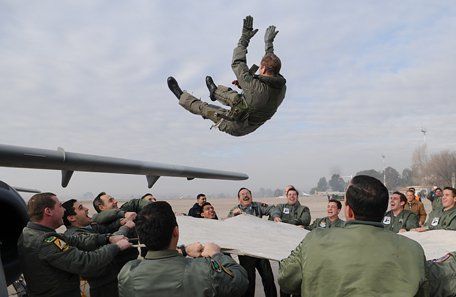 Nueve pilotos tuvieron su vuelo de Bautismo